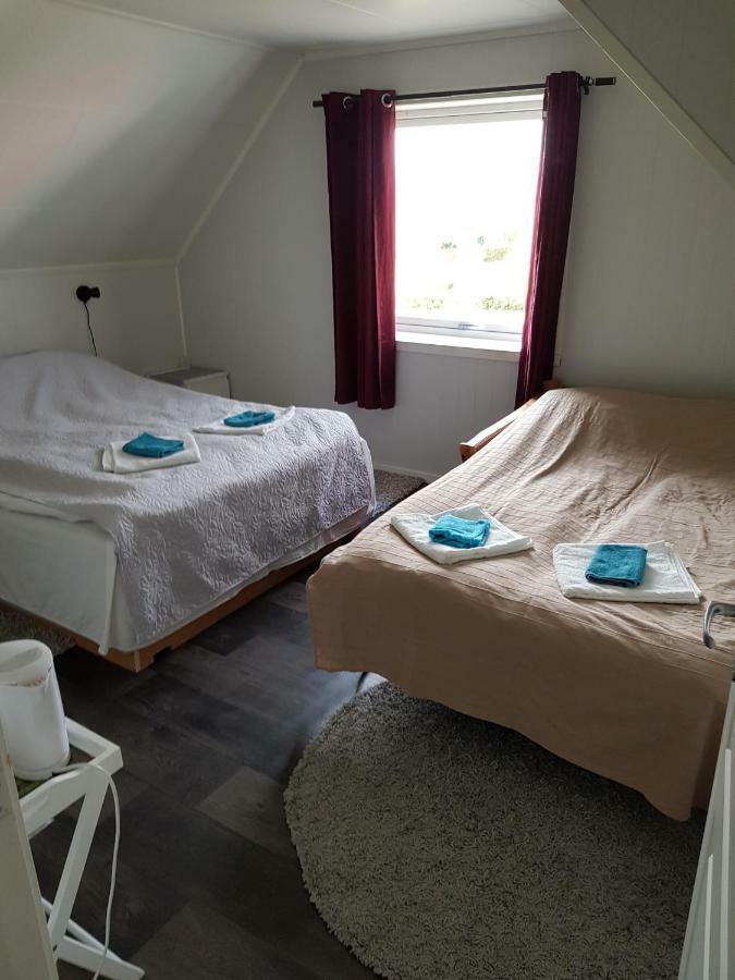 1 Room In The Yellow House, Close To Airport & Lofoten Evenskjer Eksteriør bilde
