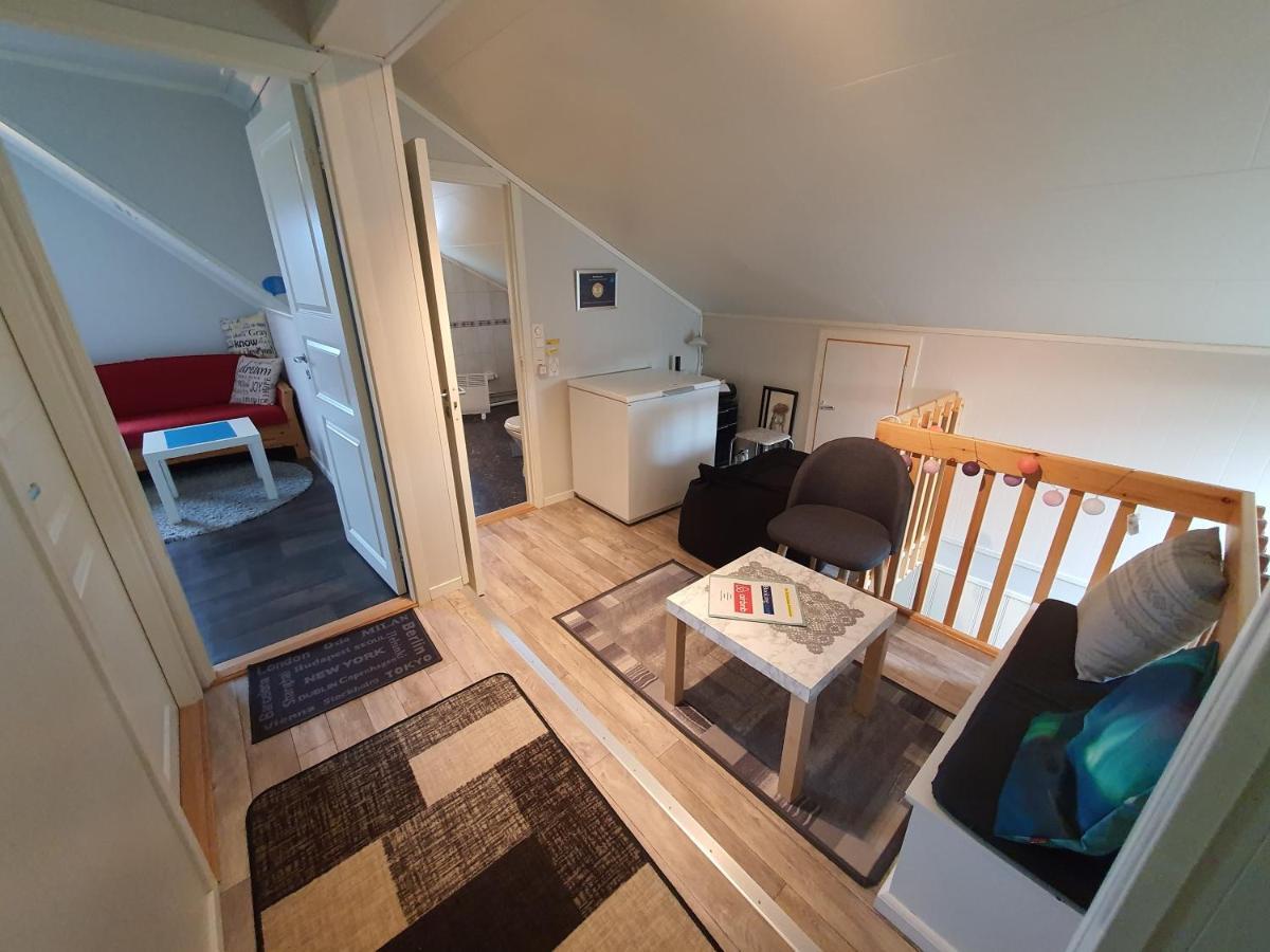 1 Room In The Yellow House, Close To Airport & Lofoten Evenskjer Eksteriør bilde